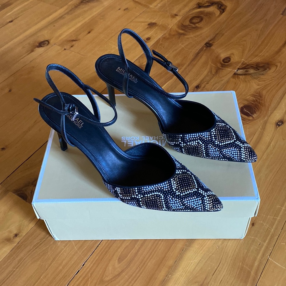 MICHAEL Michael Kors Ciara Embellished Pump